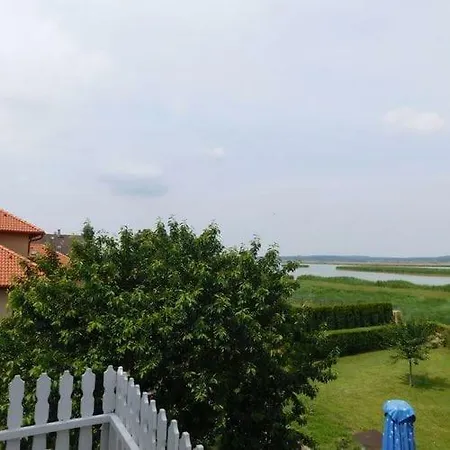 Cserje Apartman Velence